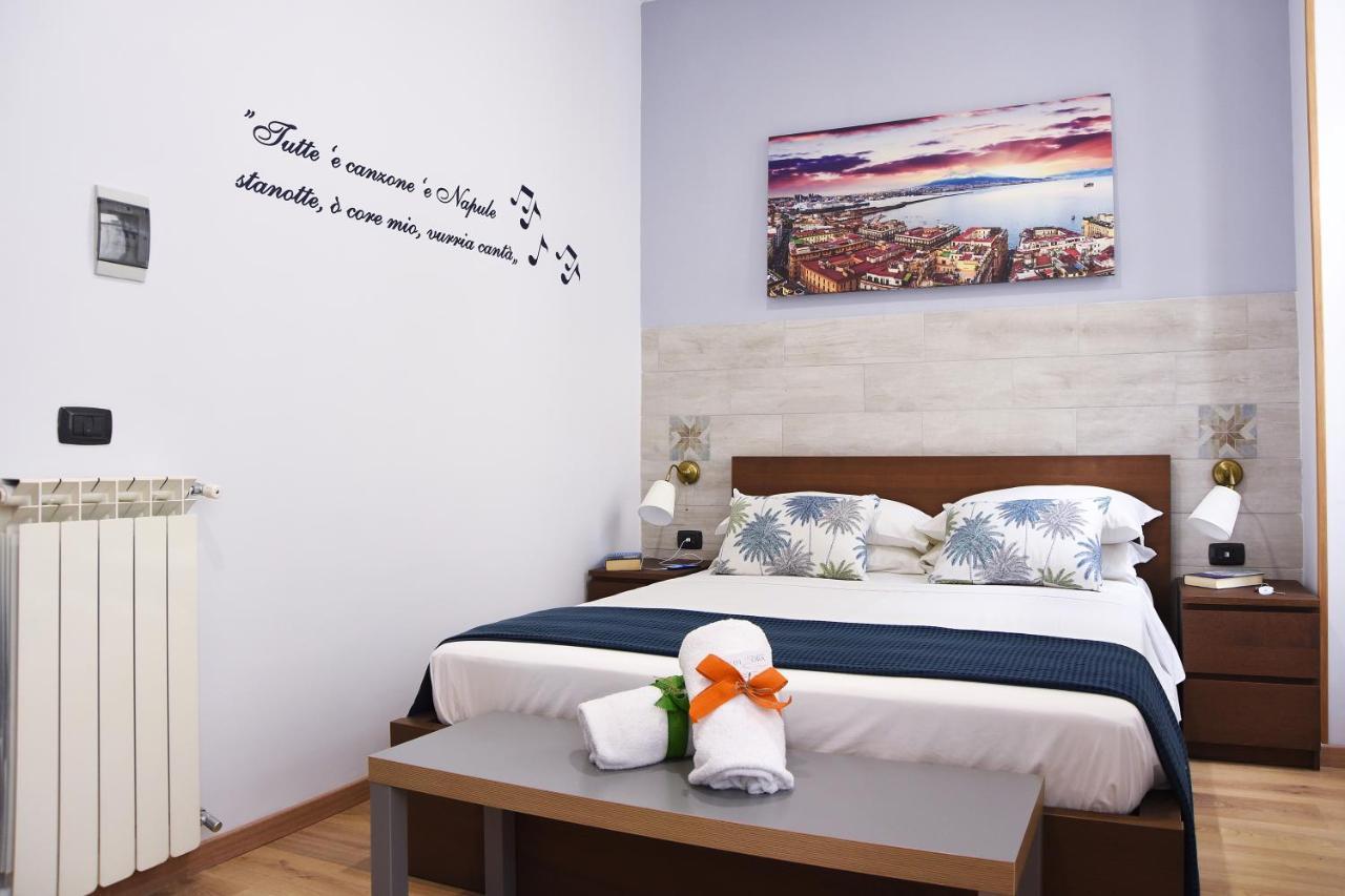 Bed and Breakfast La Dimora Luca Giordano Nápoles Exterior foto