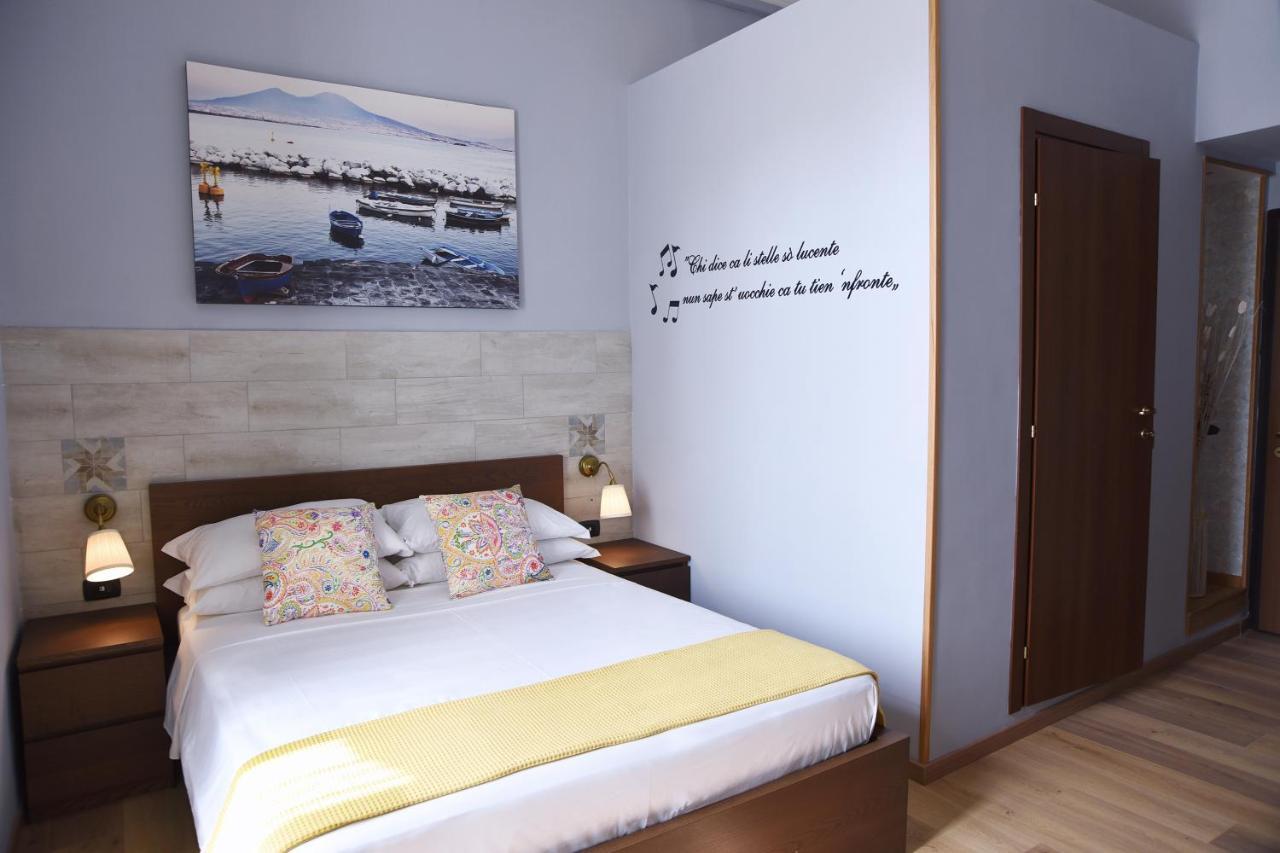 Bed and Breakfast La Dimora Luca Giordano Nápoles Exterior foto