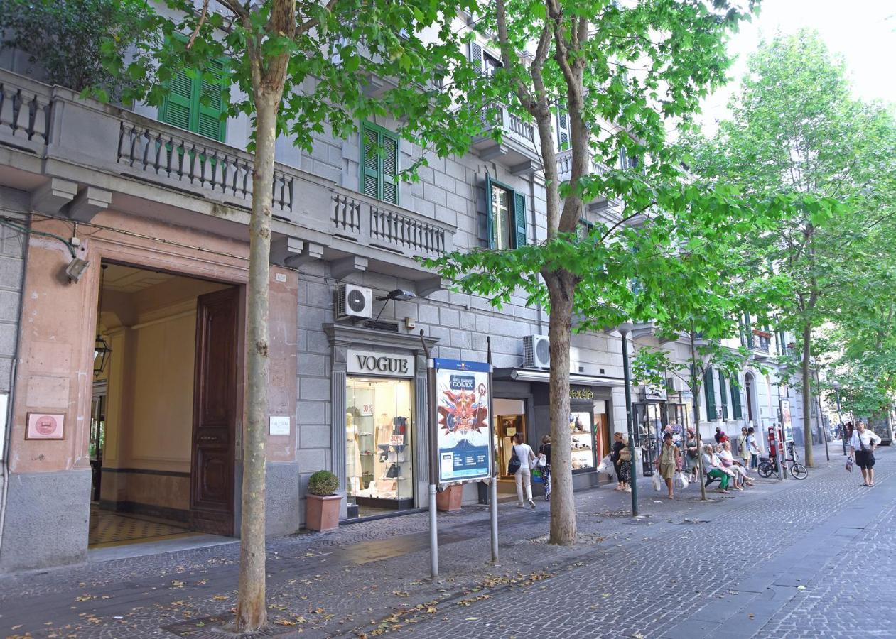 Bed and Breakfast La Dimora Luca Giordano Nápoles Exterior foto